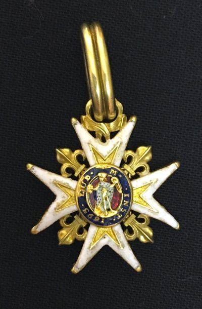 null Ordre de Saint-Louis - Louis XV, croix de chevalier, demi-taille en or et émail,...