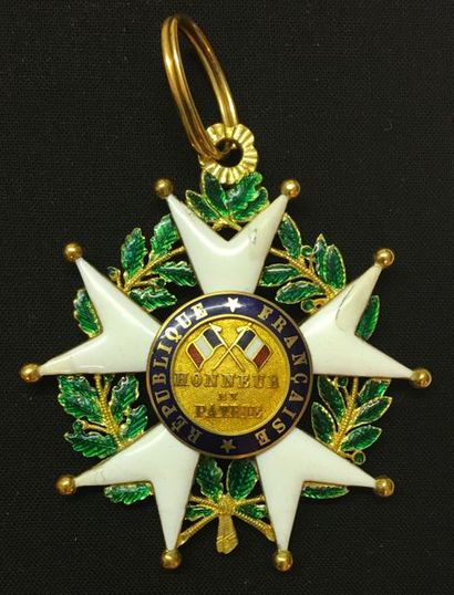null Légion d'honneur - IIe République, bijou de commandeur en or et émail, les centres...