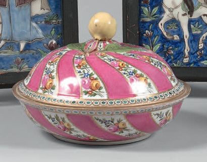 Manufacture de Meissen, Allemagne, XIXe siècle Compotier en porcelaine pour le marché...