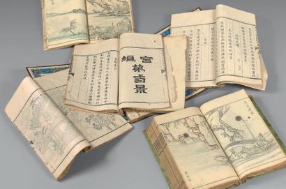 CHINE - XXe siècle Cinq albums de poésies et gravures représentant des fleurs, personnages...