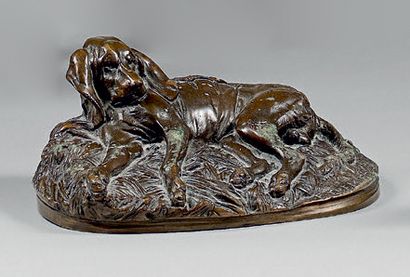 D'après Emmanuel FREMIET Chien couché
Statuette en bronze à patine médaille, signée.
Longueur:...