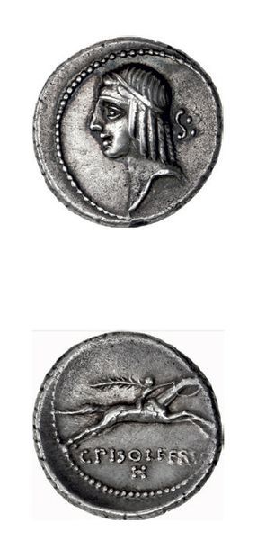 null CALPURNIA (67 av. J.-C.)
Denier.
Tête diadémée d'Apollon à gauche.
R/ Cavalier...