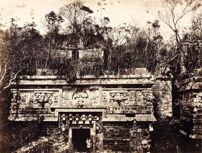 Désiré CHARNAY (1828-1915) Palais des Nonnes à Chichen-Itza, mai 1860, tirage albuminé...