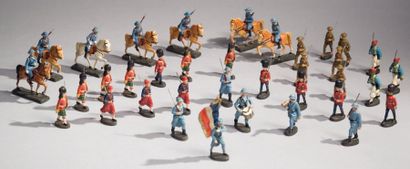 null Vingt deux figurines cavalerie française en tenue bleu horizon, chevaux marrons...