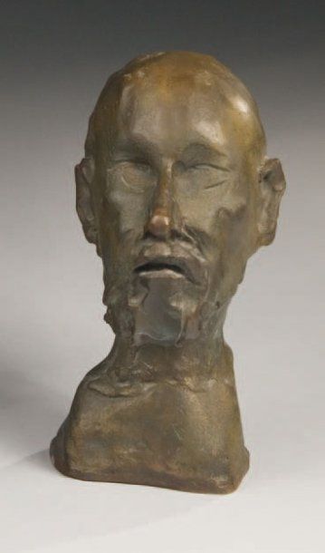 ROULLAND Jean (né en 1931) Buste d'homme Épreuve en bronze à patine mordorée, fonte...