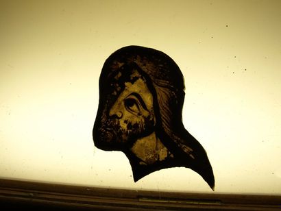 null Belle tête d'homme en grisaille de style XIIIe siècle. 12 x 7 cm