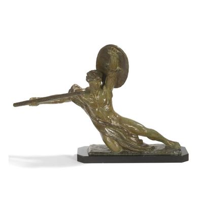 null ALEXANDRE KELETY (1918-1940) 
Guerrier au bouclier et à la lance 
Sculpture....