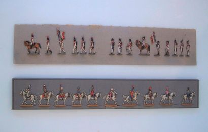 null Figurines, tin plate type. Fine painting.
 Height:
 30

 mmAll

 of

 approximately...