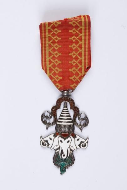 LAOS Ordre du Million d'Eléphant et du Parasol blanc (1909). Etoile de chevalier...