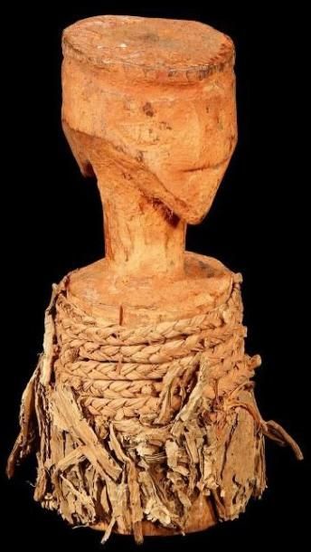 null Statuette divinatoire SONGYE (R.D. Congo). Belle sculpture d'un buste janus,...