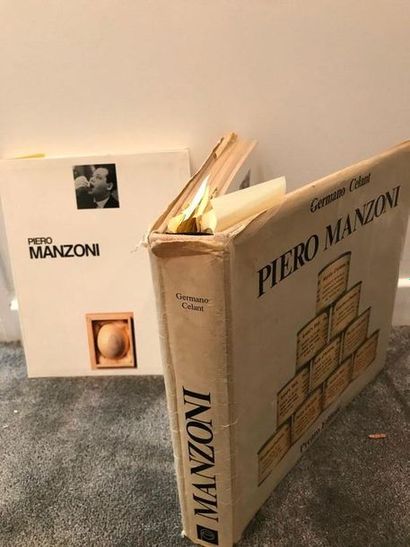 null Piero Manzoni, Oeuvre, G. Celant
On joint un ouvrage sur l'artiste