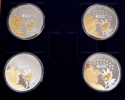 null Ensemble de 32 médailles : 
- 8 médailles "Histoire monétaire française" en...