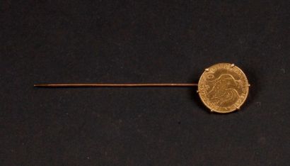 null Pièce de 10 Francs en or (Type Coq - 1912) montée sur une épingle à jabot en...