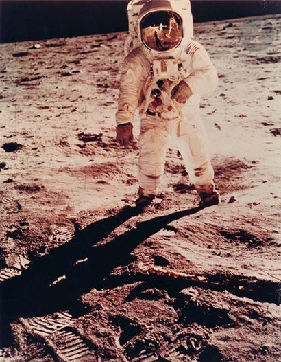 null NASA - Neil Armstrong 
Apollo 11, 20 juillet 1969. 
Buzz Aldrin sur le sol lunaire....