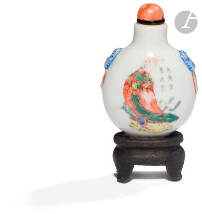 null CHINE - époque Daoguang ( 1820 - 1850)
Flacon tabatière en porcelaine émaillée...