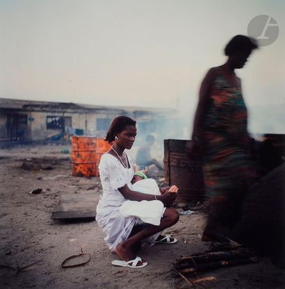 null Denis Dailleux (1958) 
Femme au bébé à Jamestown. Ghana, 2010. 
Épreuve argentique...