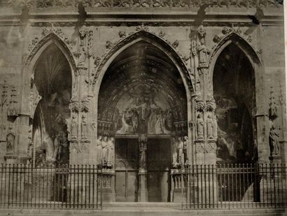 null Alphonse Fortier (1825-1882)
Porche de l'église Saint-Germain l’Auxerrois. Paris,...