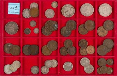 null ITALIE (Sardaigne et Royaume).
LOT de 52 monnaies (divisionnaires, sauf indication)...