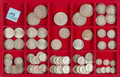 null LOT d'environ 207 monnaies du 20ème siècle, dont 142 ex. en argent (du dollar...