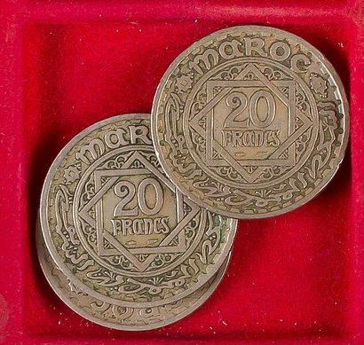 null MAROC (Protectorat français 1912-1956).
LOT de 27 monnaies : 6 en argent (dont...