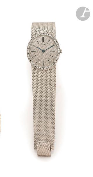 null PIAGET Ref 9826 B 13. Vers 1970
N° 125674
Montre bracelet pour femme en or gris...