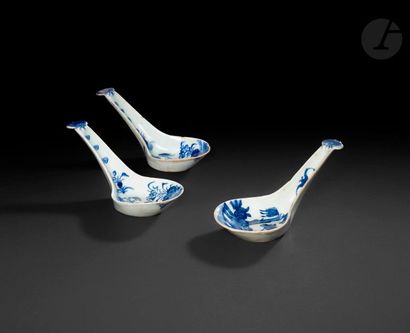 null Chine

Trois cuillères en porcelaine à décor en bleu sous couverte dit bleu...