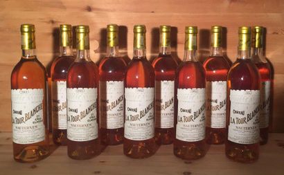 null 10 B CHÂTEAU LA TOUR BLANCHE (Original wooden case of 12 given to the purchaser)...