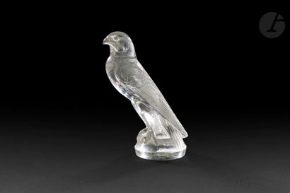 null RENÉ LALIQUE (1860-1945)
Faucon, le modèle créé le [5 août 1925]
Bouchon de...