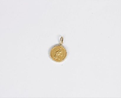null Médaille en or 18K (750) de Saint Christophe, agrémentée de petites perles....