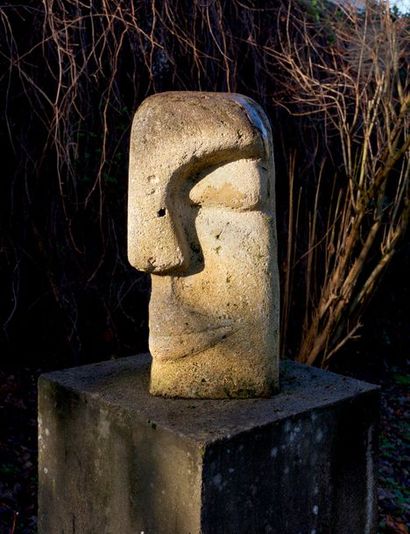 null ACHIAM (1916-2005)
Tête (Claude), 1988
Sculpture en pierre calcaire - Taille...