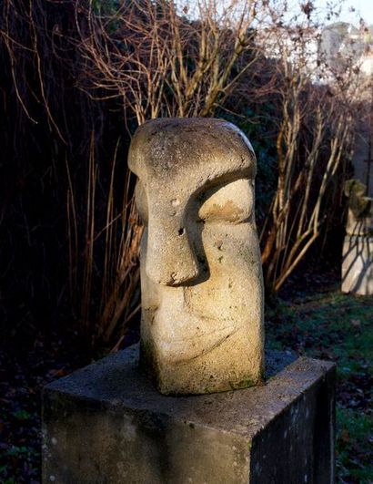 null ACHIAM (1916-2005)
Tête (Claude), 1988
Sculpture en pierre calcaire - Taille...