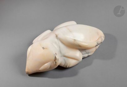 null ACHIAM (1916-2005)
Salamandre, 2002
Sculpture en albâtre - Taille directe.
Signée...