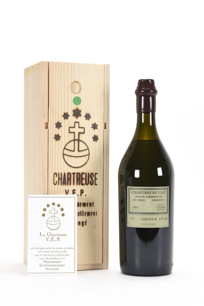 null 1 B CHARTREUSE VERTE V.E.P. 100 Cl 54% (Caisse Bois d'origine) (mise 2019),...