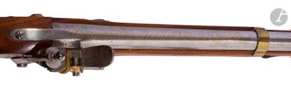 null Rare flintlock rifle from the Company of the King's Hundred Swiss.

Round barrel,...