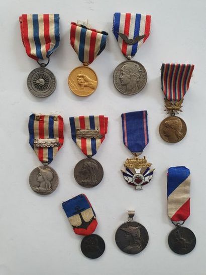 MEDALS OF MINISTRY Important set of 9 medals...