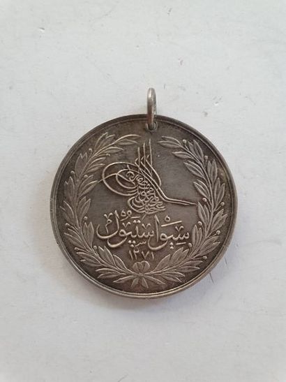 null TURQUIE - EMPIRE OTTOMAN 
Médaille de Crimée pour britannique, marquée « SEBASTOPOL...