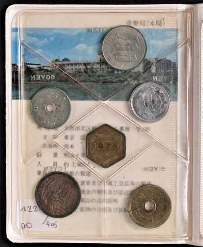 null PAYS ETRANGERS. Série de 5 Pièces Japon. 1976. 1 à 100 Yens 
Sachet scellé +...