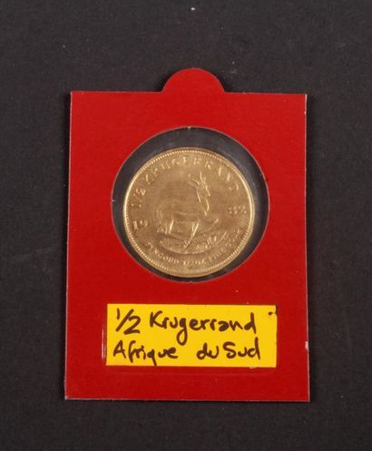 null AFRIQUE DU SUD : 3 pièces en or :
- 1 / 2 Krugerrand en or. 1982
- 1 / 4 Krugerrand...