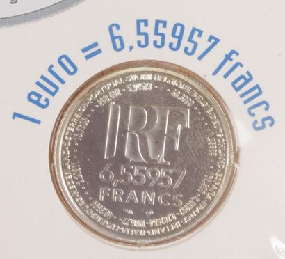 null MONNAIE DE PARIS. Une pièce commémorative de 6,55957 Franc en argent."Europarité"...
