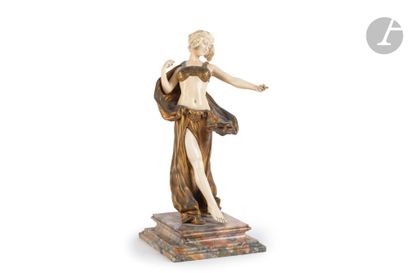 null CÉLESTIN ANATOLE CALMELS (1822-1906)
Danseuse orientale
Sculpture chryséléphantine.
Épreuve...