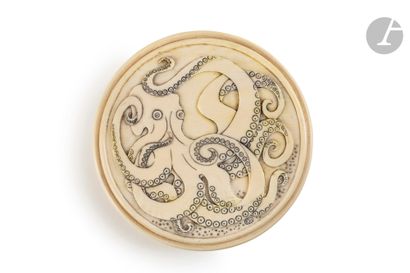 null YOKOHAMA O’KIN (1880-1948) (EUGÈNIE JUBIN, DITE) 
Octopus
Rare boîte circulaire...