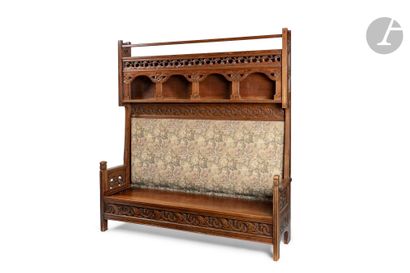 null 
NORWEGIAN WORK CIRCA 1900 - DRAGESTIL MOVEMENT

Bench seat in stained Norway...