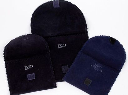 null FRED3
blue suede pouches. Signed
