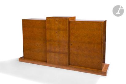null MODERNIST WORK OF THE 1930'sFurniture
 resting on a thick overhanging pedestal...
