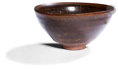 null CHINA - SONG Period (960 - 1279), 
12th / 13th
 

centuryStoneware

bowl 

with...
