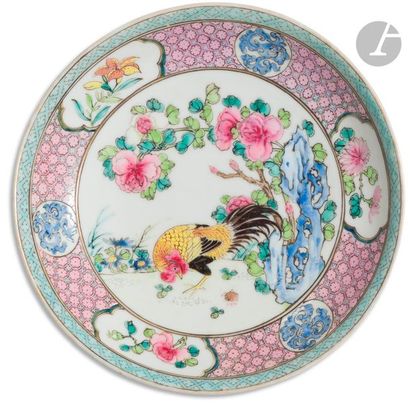 null CHINA - 18th
centuryPolychrome enamelled porcelain
set from the
Rose family,...