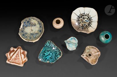 null Ensemble de huit éléments de céramique médiévale, Proche-Orient, Égypte, XIIe...