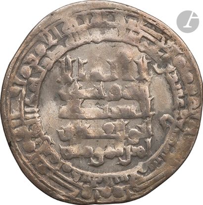 null ABBASSIDES
Dinar d’or daté 183 H / 799, au nom de Ja’far, gouverneur d’Égypte,...