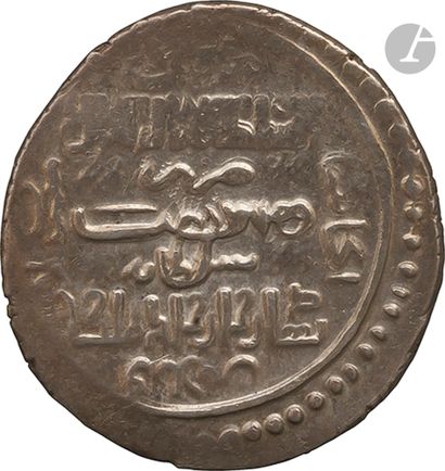 null ILKHANIDES
28 dirhams d’argent, datés entre 664 (?) H / 1265 et 735 H / 1334,...
