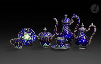 null Service à thé en émail bressan pour le marché ottoman, XIXe siècle
Service en...